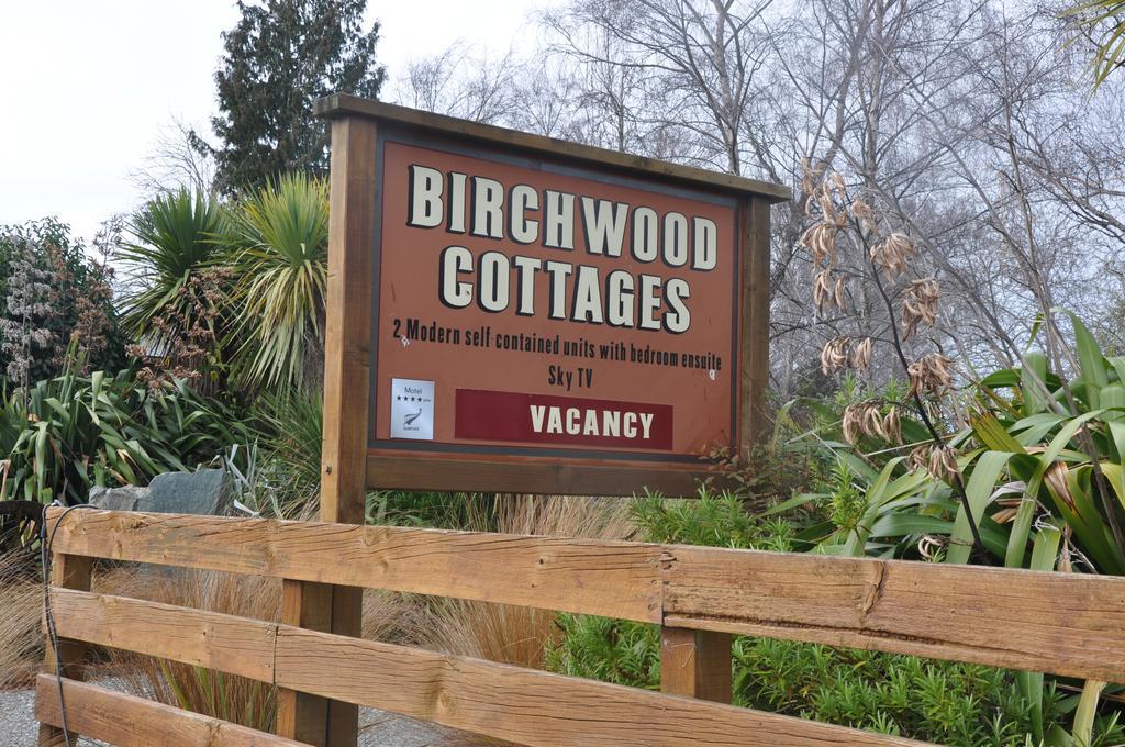 Birchwood Cottages Te Anau Exterior photo