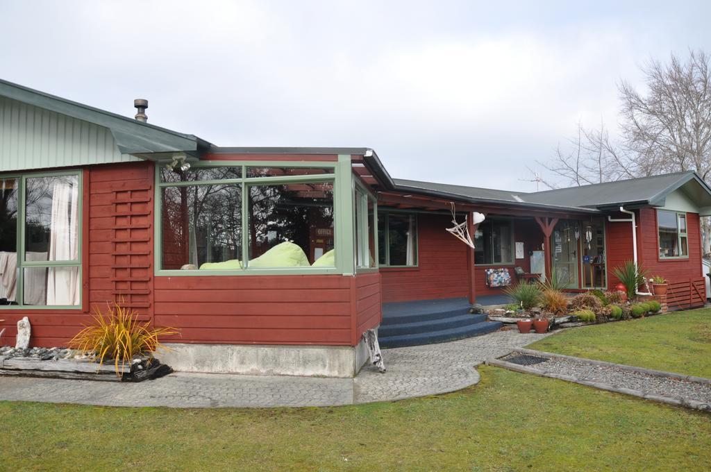 Birchwood Cottages Te Anau Exterior photo