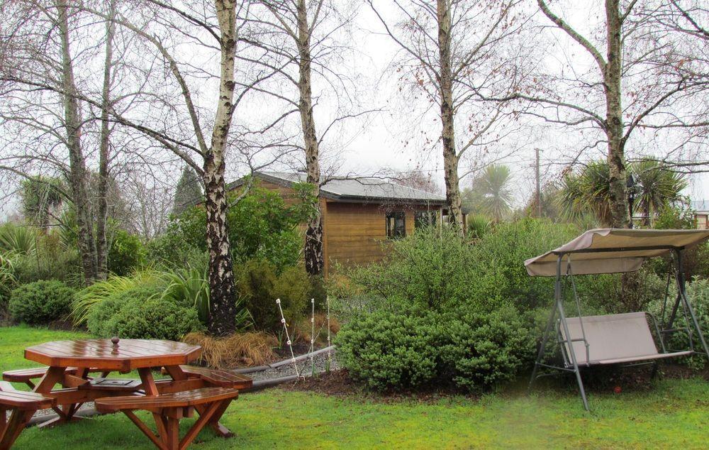 Birchwood Cottages Te Anau Exterior photo