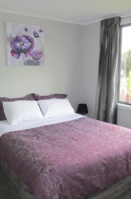 Birchwood Cottages Te Anau Room photo